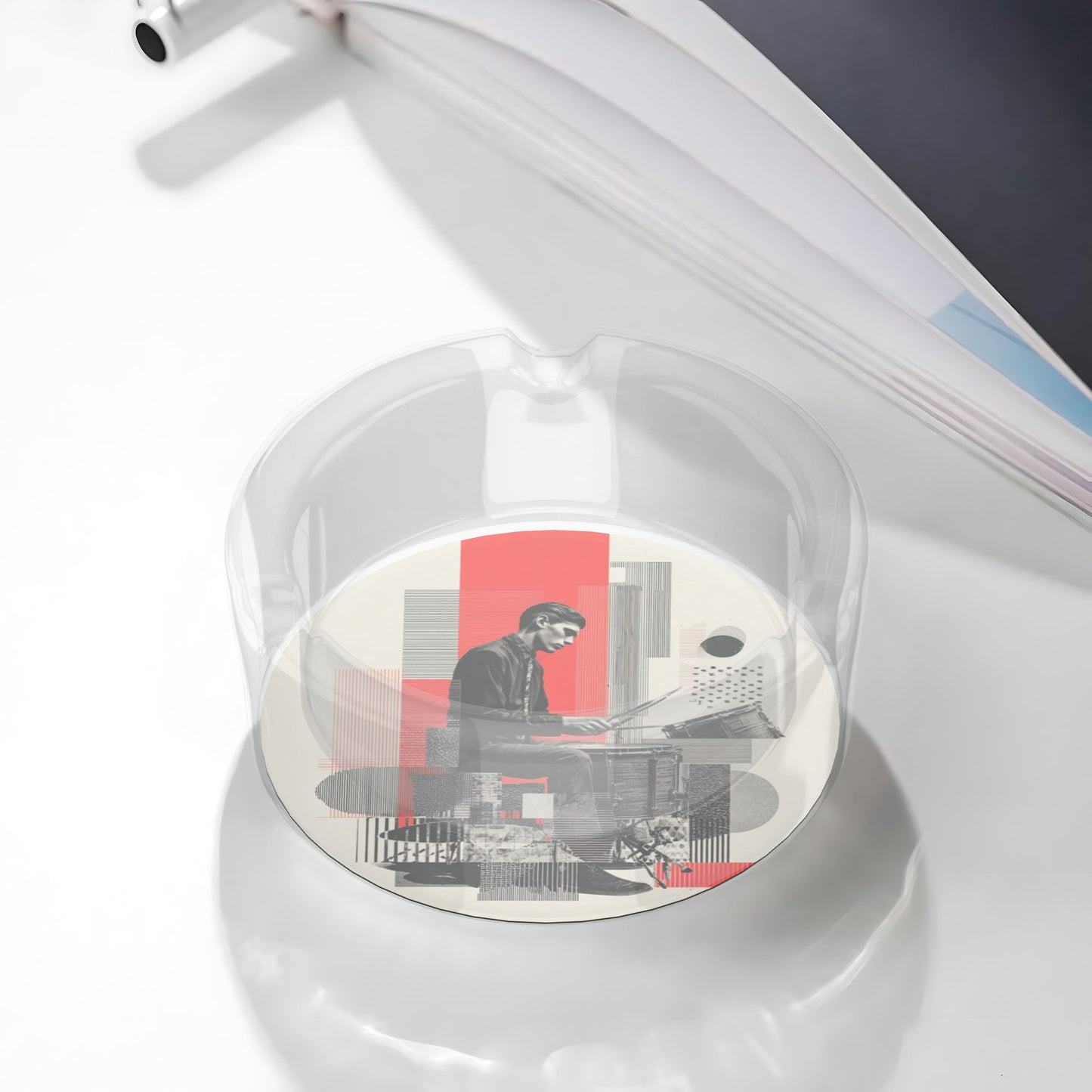 Creative Artistic Drummer Printed Round Glass Ashtray, Personalized Home & Office Decor Ashtray (Diameter 8.5cm)